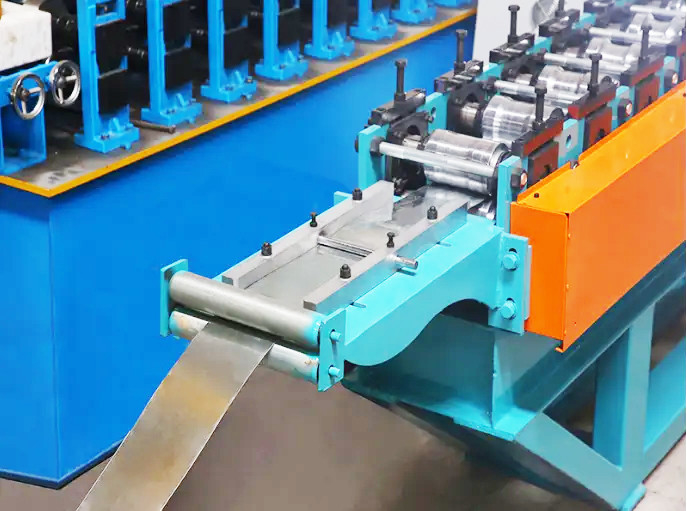 Fast Speed Roller Shutter Door Forming Machine 14-16m/Min Power Saving