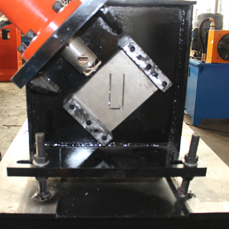 0.8mm Ppgi Cold Roll Forming Machine Metal Frame U Channel Purlin Making