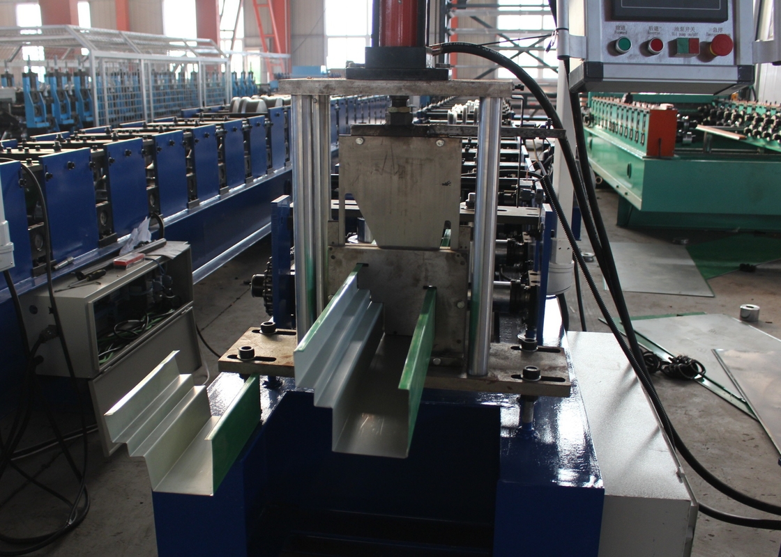 Hydraulic Cut Down Pipe Roll Forming Machine 18-Station Roller Stations 4KW Motor Power