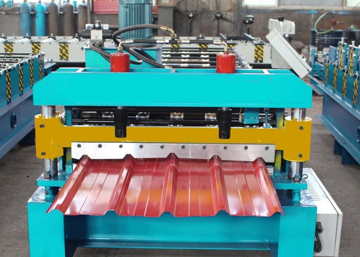 High Speed 45# Steel Roof Roll Forming Machine For Aluminum And Color Steel